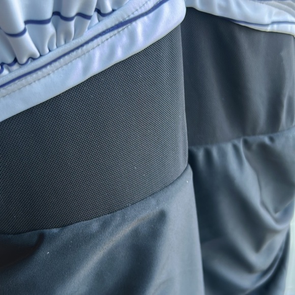 Striped V-neck tummy control one piece monokini with sheer mesh high waist. - Picture 3 of 16